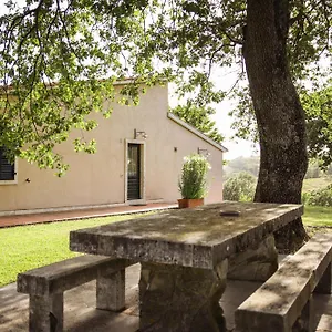 https://country-house-poggio-aione.it-tuscanyhotel.com