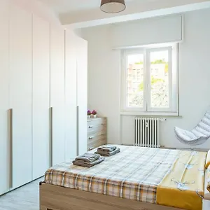 https://cozy-large-home-duomo.it-lombardy.com